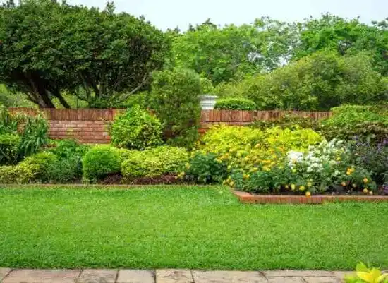 landscaping services Kirtland Hills